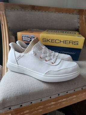 Womens Slip Ins Lace Up Skechers White Canvas Low-Top Sneakers 7.5